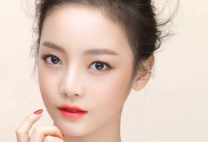 Mách bạn “chiêu” thu nhỏ lỗ mũi to đẹp tự nhiên
