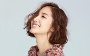 Nâng mũi có ảnh hưởng đến mắt hay bị kéo mắt không?