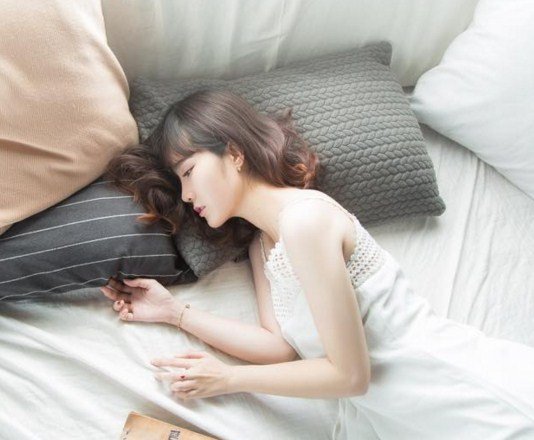 Gương mặt gợi cảm ở nhiều góc nhìn sau nâng mũi khách hàng nâng mũi