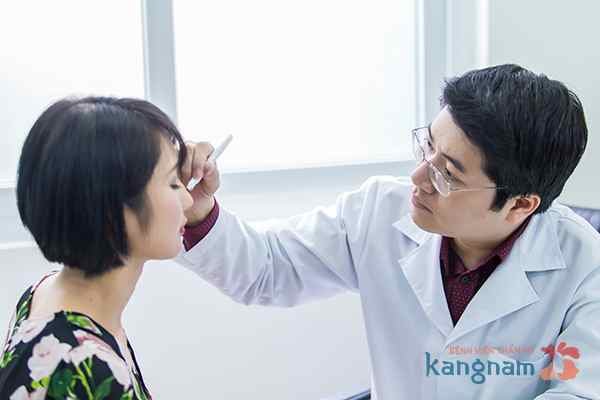 Lệch vách ngăn mũi 2